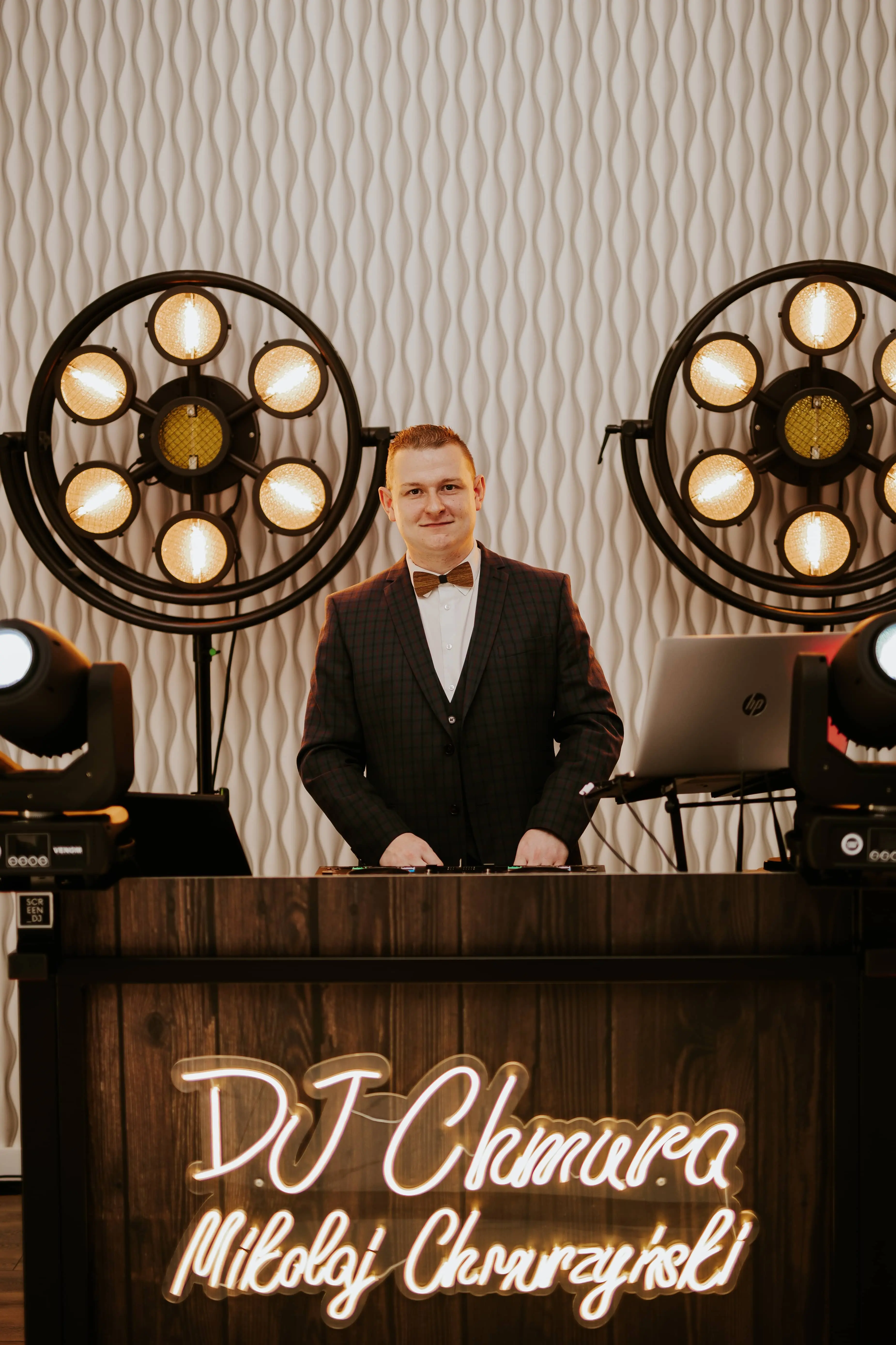 DJ Chmura - zdjęcie kontaktowe