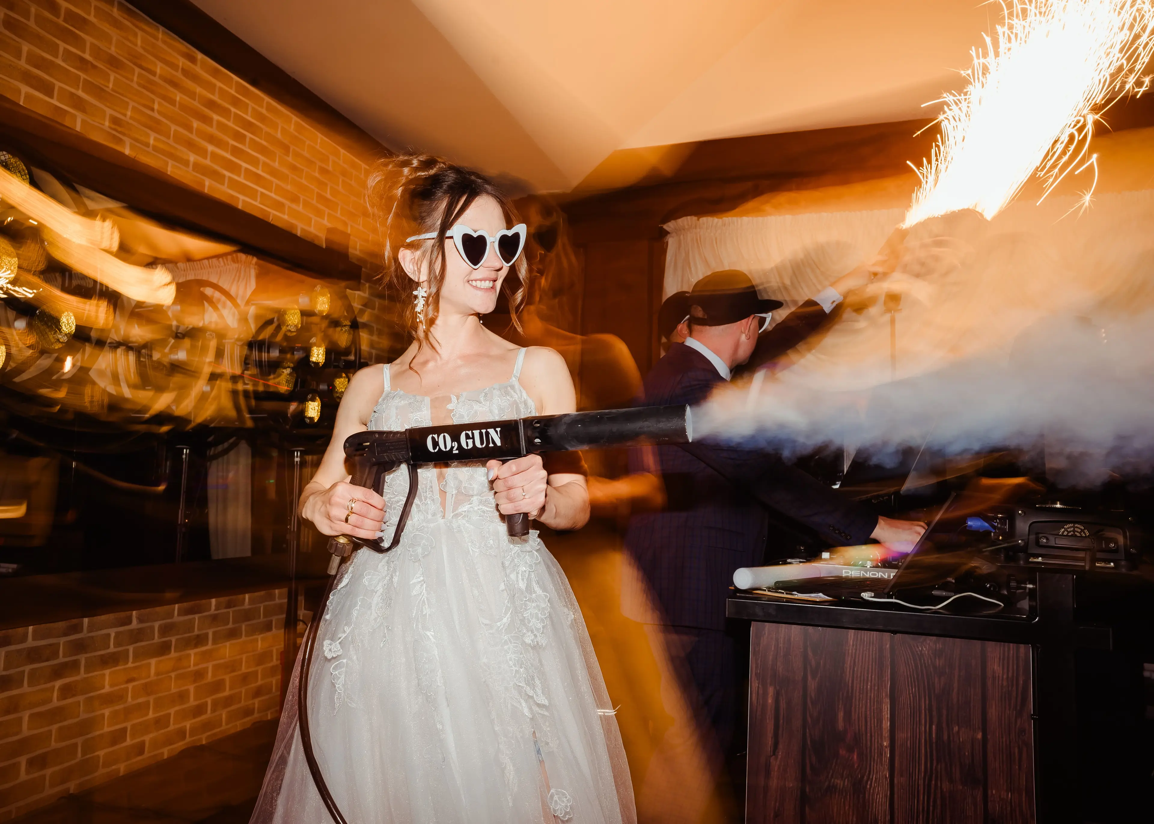 Wesele obsługiwane przez DJ Chmura