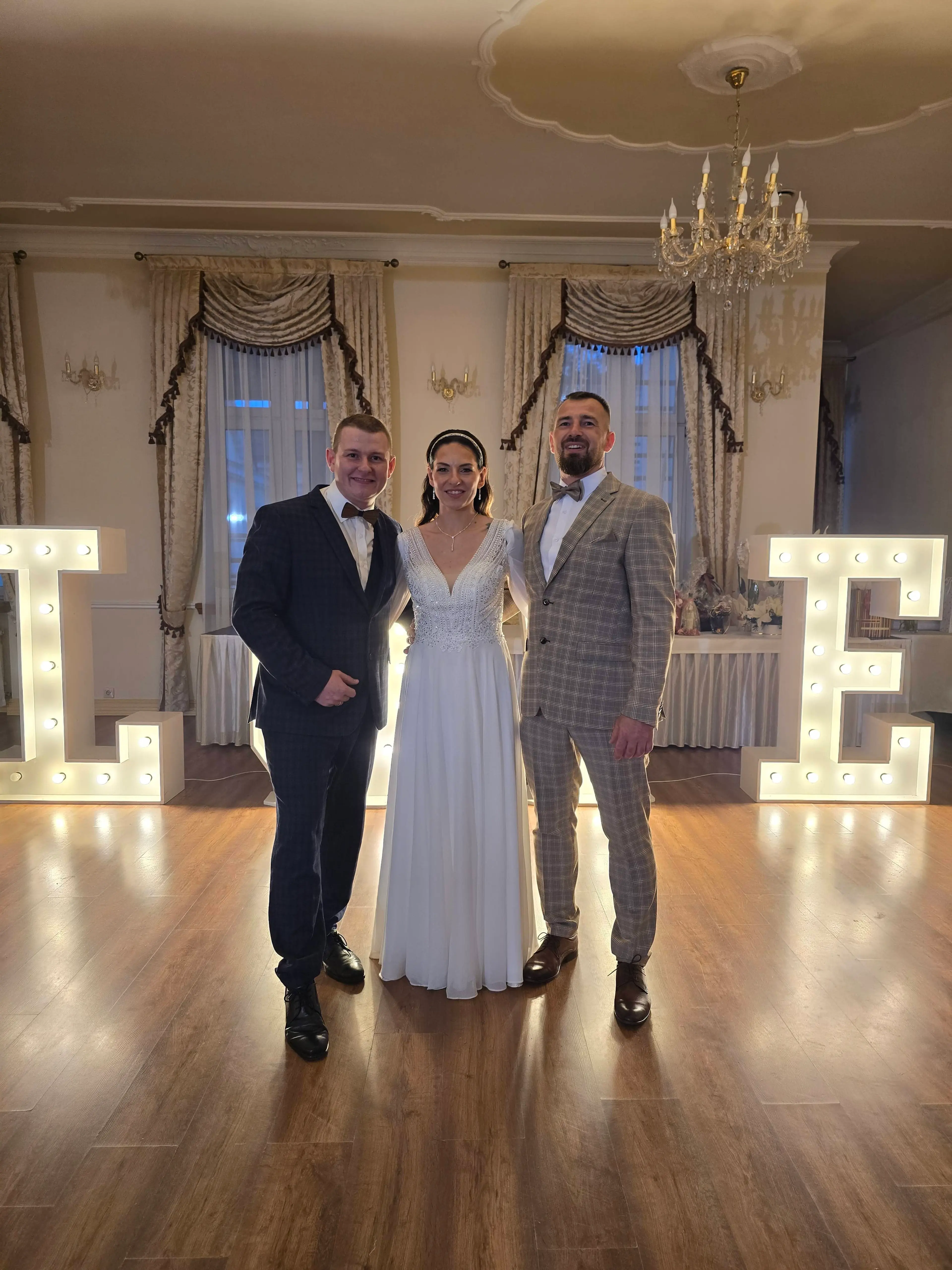 Wesele obsługiwane przez DJ Chmura